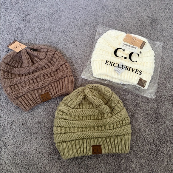 C.C Accessories - CC Exclusives 3 Piece Cable Knit Beanie Set